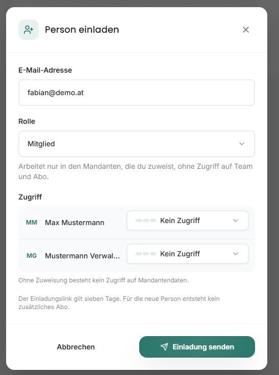Einladung mit E-Mail-Adresse, Rolle und individuellen Mandantenzugriffen